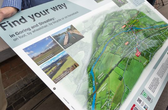 MIGGS-Sign-Unveiling-Goring-Rail